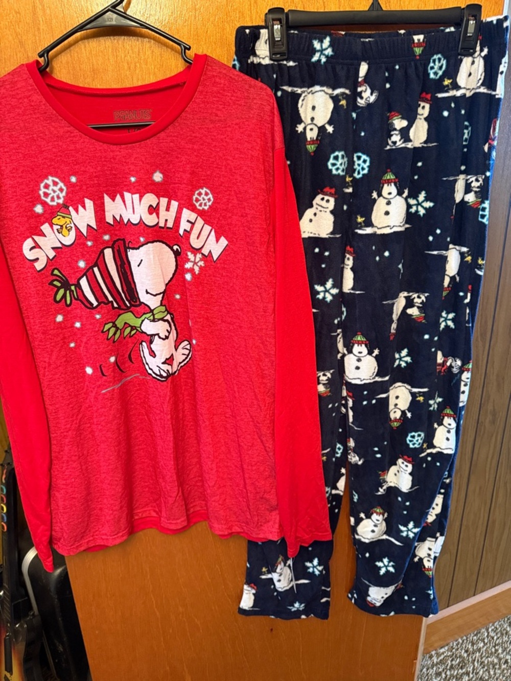 Unisex Peanuts Red Snoopy Long Sleeve Pajama set